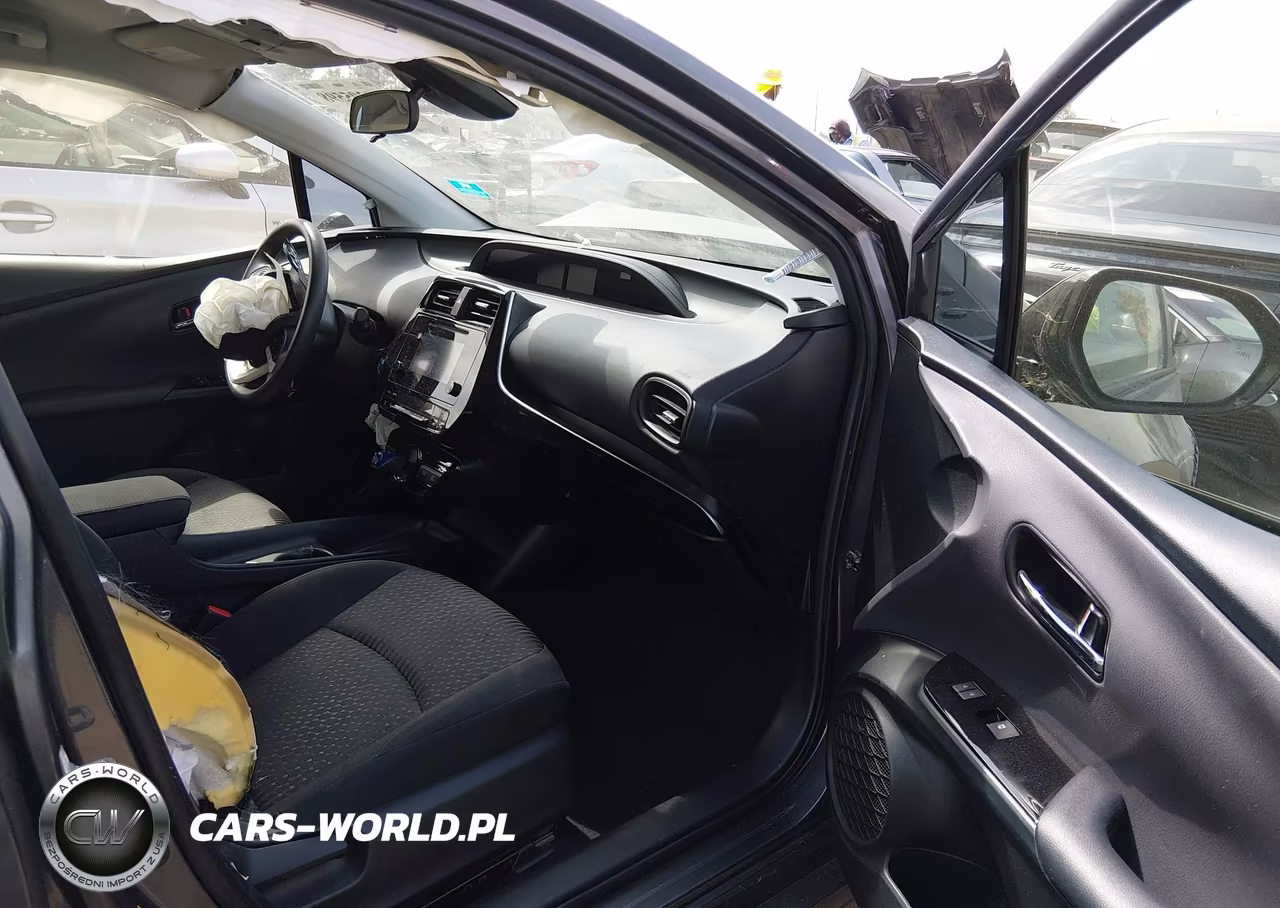 2018 Toyota Prius Two VIN:JTDKBRFU3J3065216 - 5