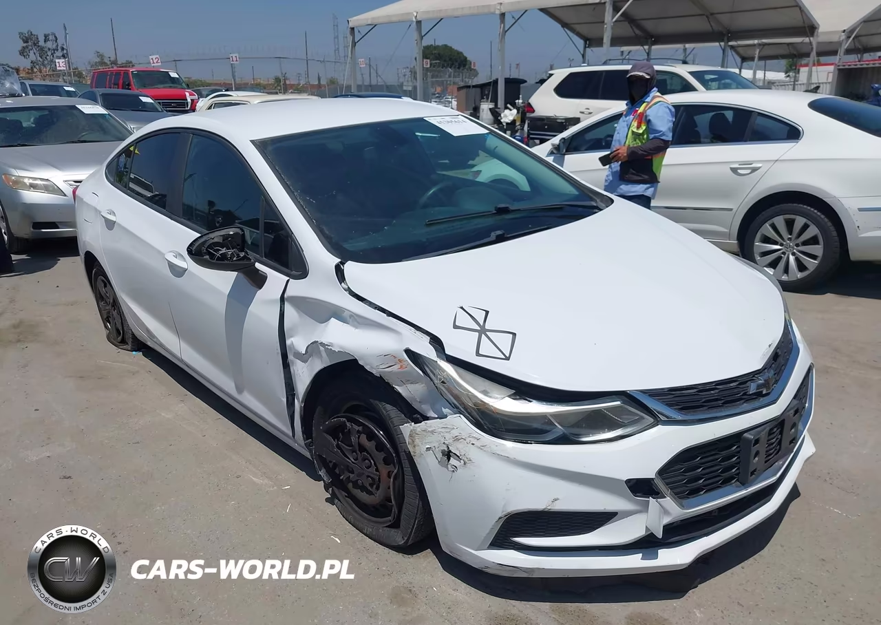 2017 Chevrolet Cruze Ls Auto – zdjęcie 1 z 16