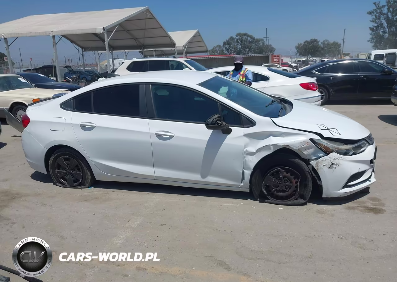 2017 Chevrolet Cruze Ls Auto VIN:1G1BC5SM1H7153172 - 13