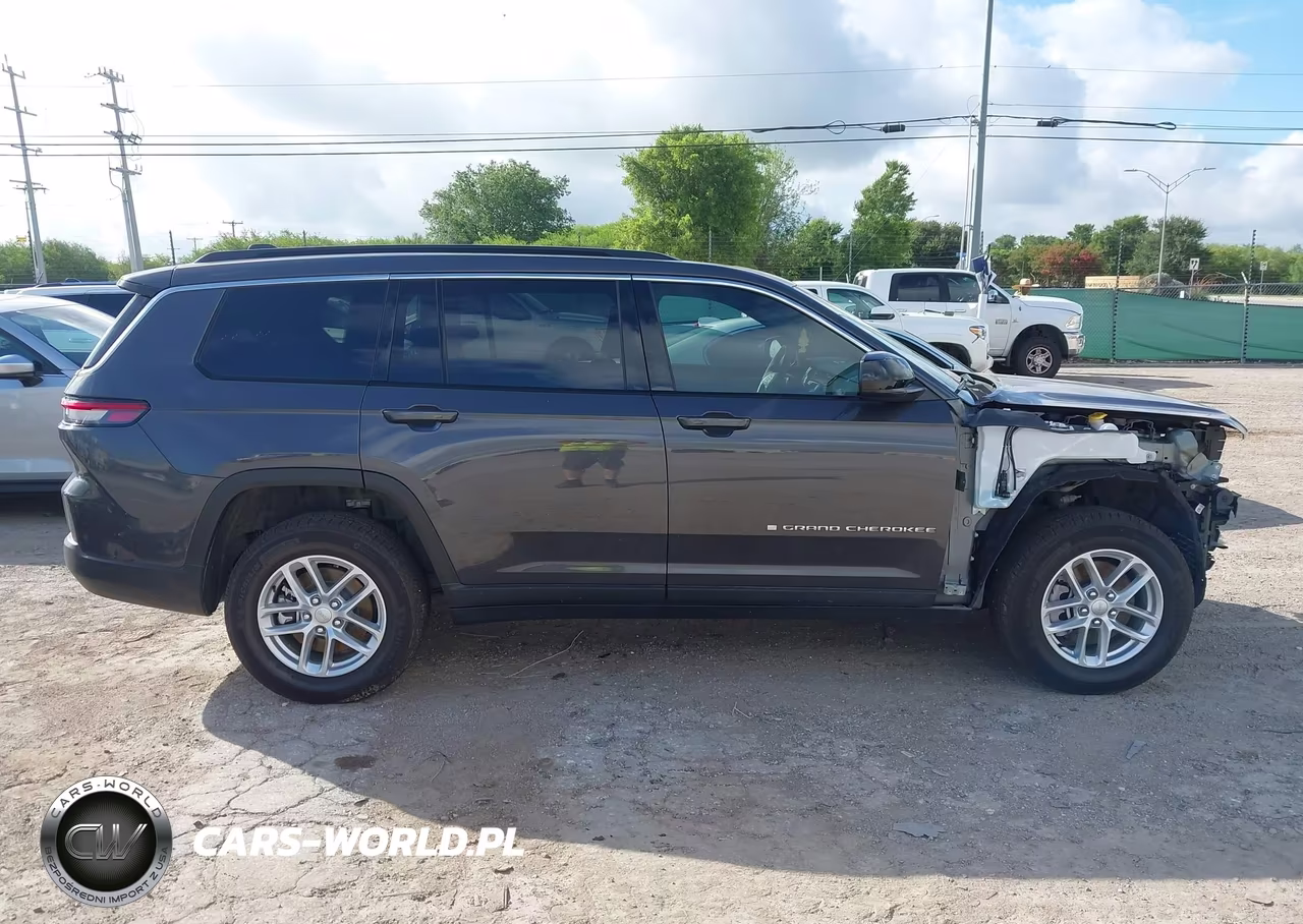 2025 Jeep Grand Cherokee L Laredo X 4X2 VIN:1C4RJJAG1S8726640 - 14