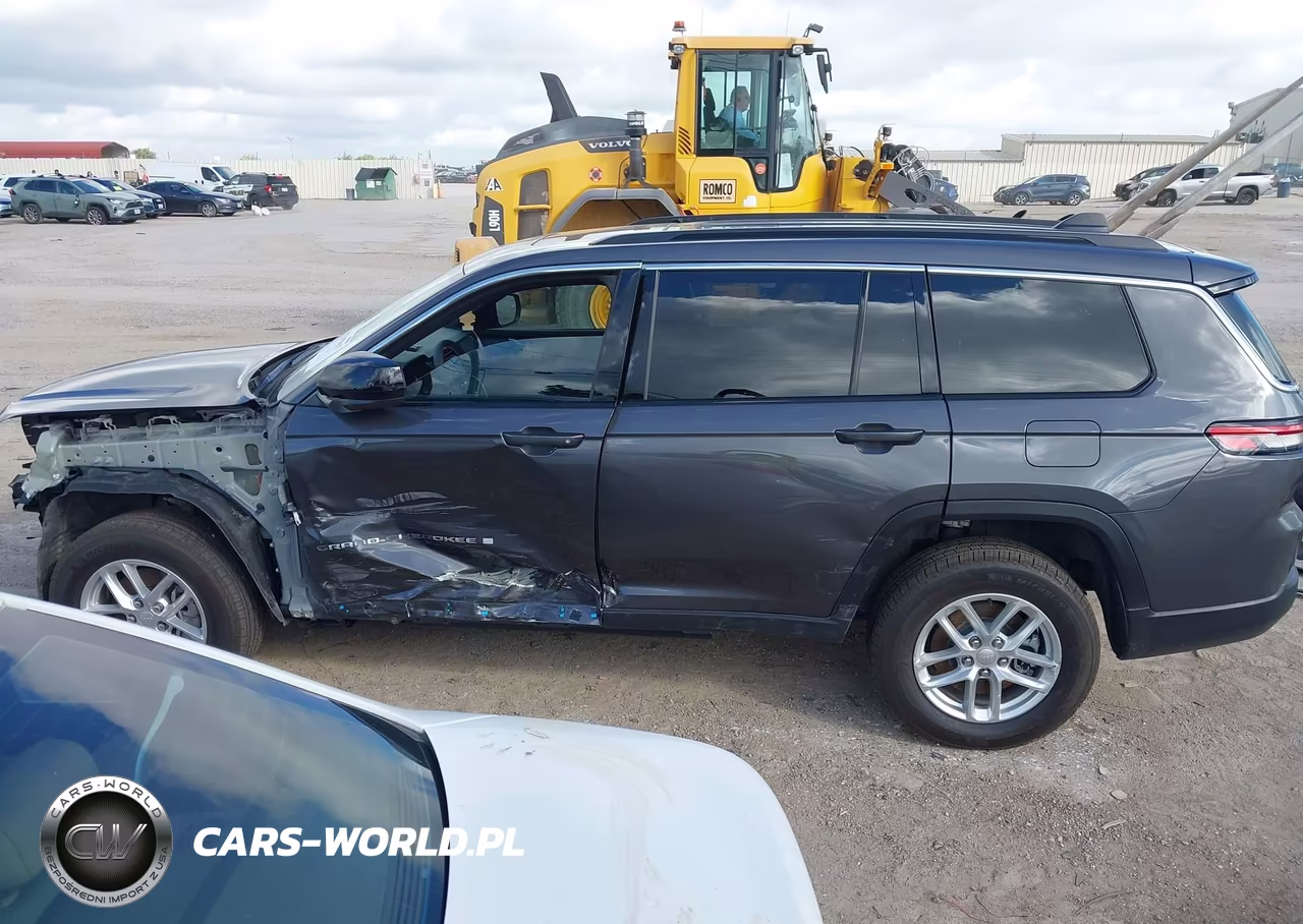 2025 Jeep Grand Cherokee L Laredo X 4X2 VIN:1C4RJJAG1S8726640 - 15