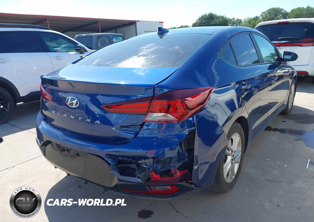 2020 Hyundai Elantra Sel VIN:5NPD84LFXLH549505 - 4