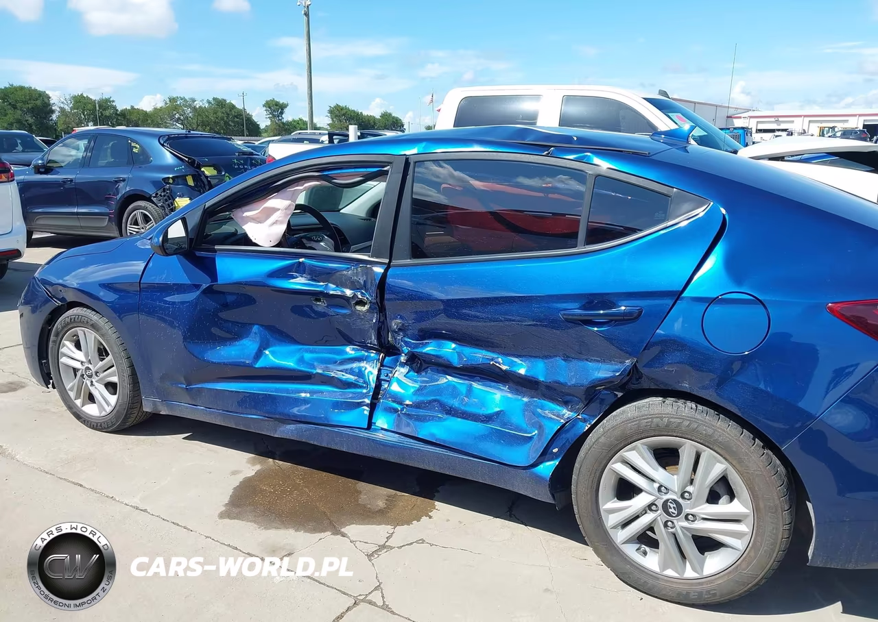 2020 Hyundai Elantra Sel VIN:5NPD84LFXLH549505 - 6