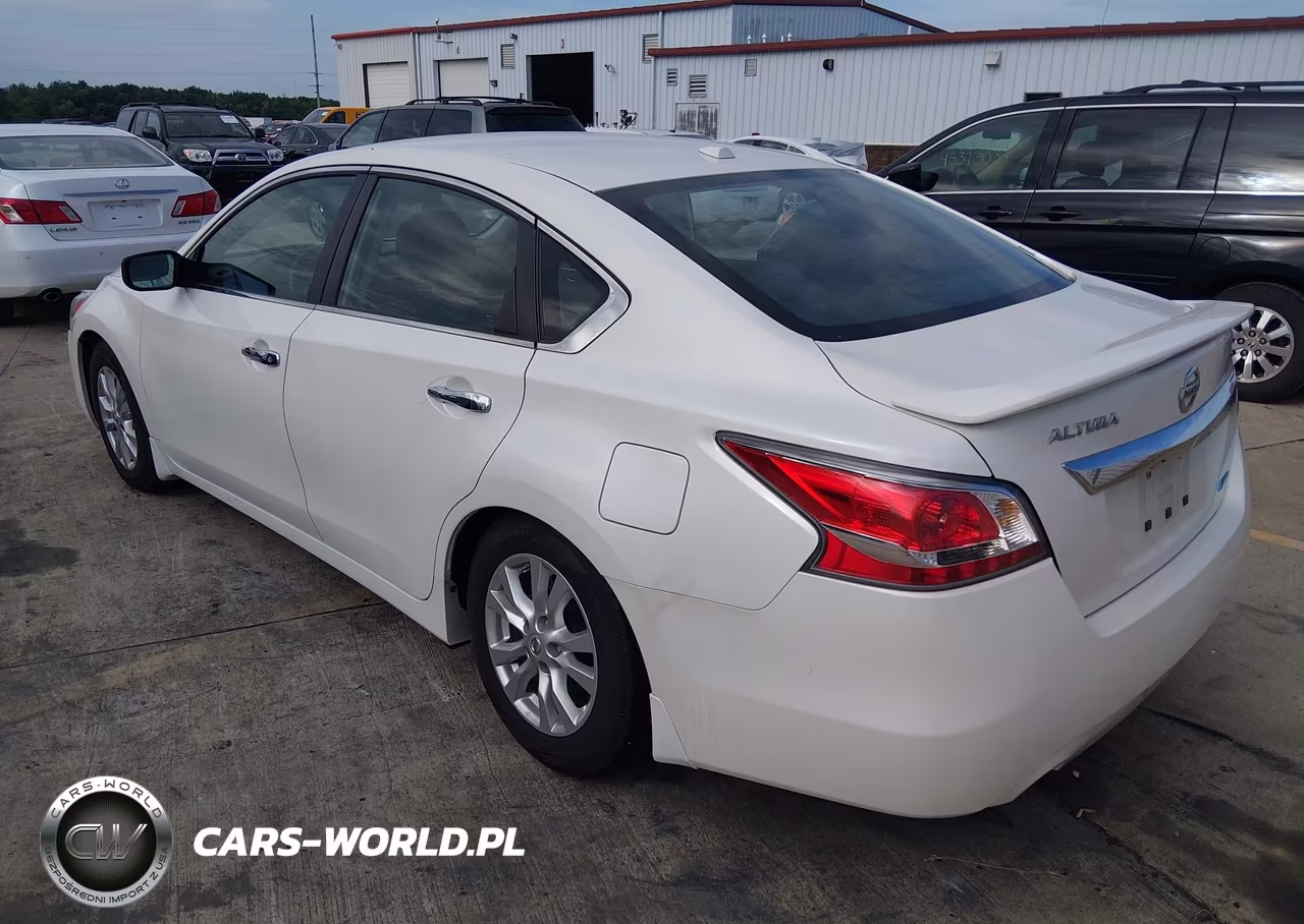 2015 Nissan Altima 2.5 S VIN:1N4AL3AP9FC161601 - 3