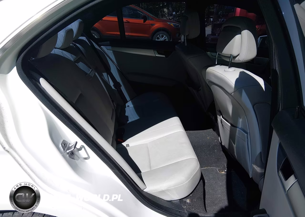 2014 Mercedes-Benz C 250 Sport VIN:WDDGF4HB6ER314478 - 8
