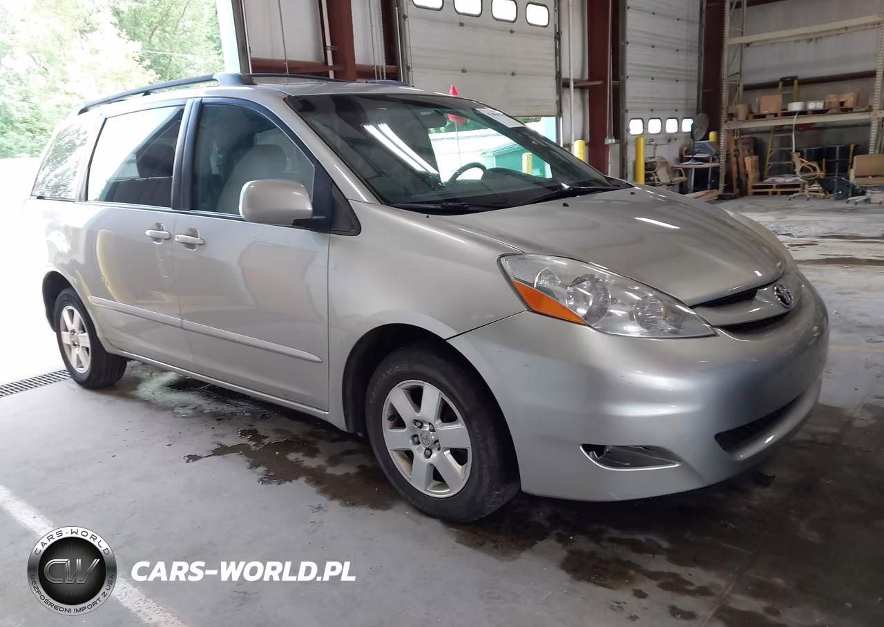 2008 Toyota Sienna Xle – zdjęcie 1 z 11