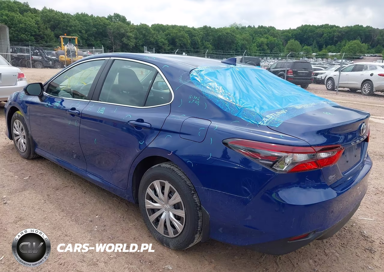 2023 Toyota Camry Le Hybrid VIN:4T1C31AKXPU050784 - 3