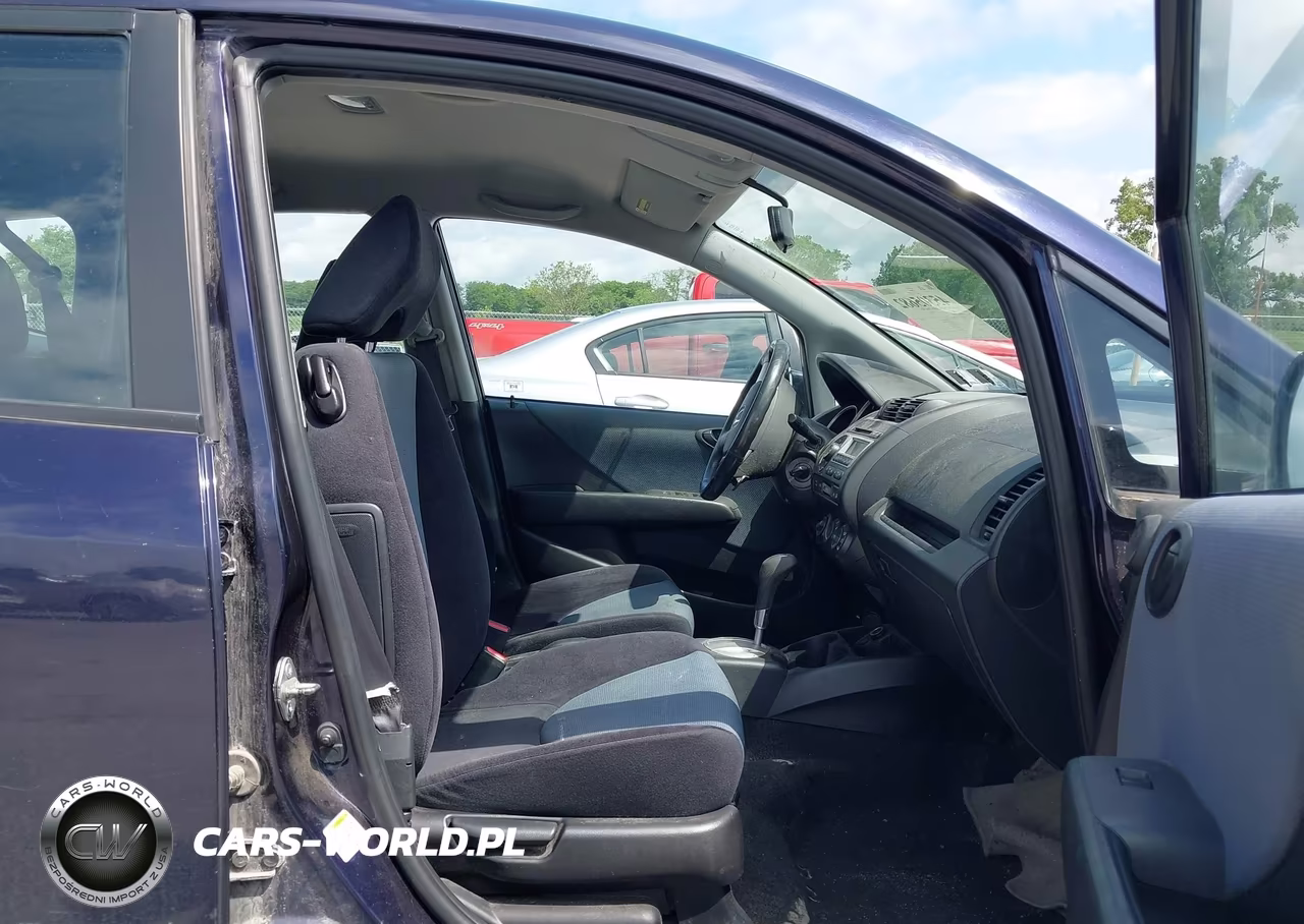 2008 Honda Fit Sport VIN:JHMGD38668S015002 - 5