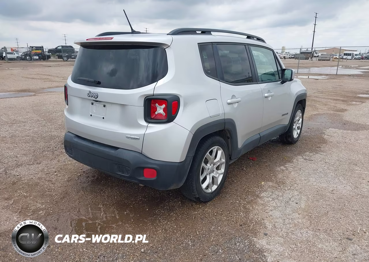 2015 Jeep Renegade Latitude VIN:ZACCJABT8FPC11330 - 4