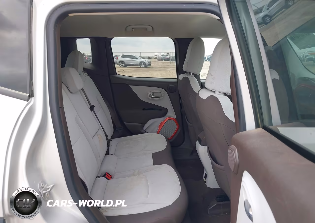 2015 Jeep Renegade Latitude VIN:ZACCJABT8FPC11330 - 8