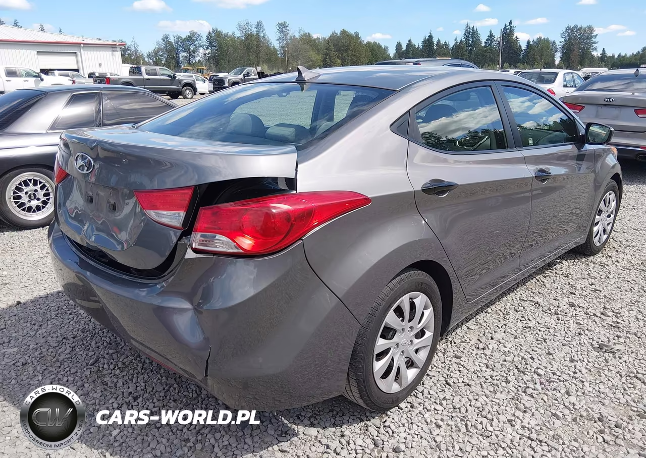 2012 Hyundai Elantra Gls VIN:5NPDH4AE5CH114210 - 4