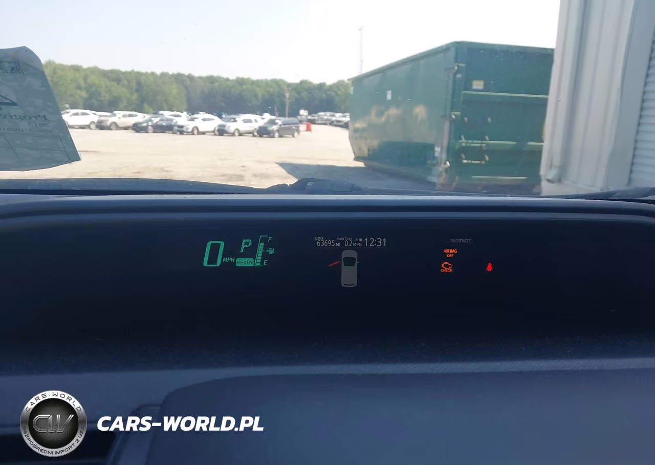 2013 Toyota Prius C Three VIN:JTDKDTB33D1555580 - 7
