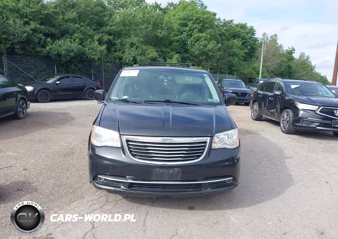 2015 Chrysler Town & Country Touring VIN:2C4RC1BG5FR563154 - 6