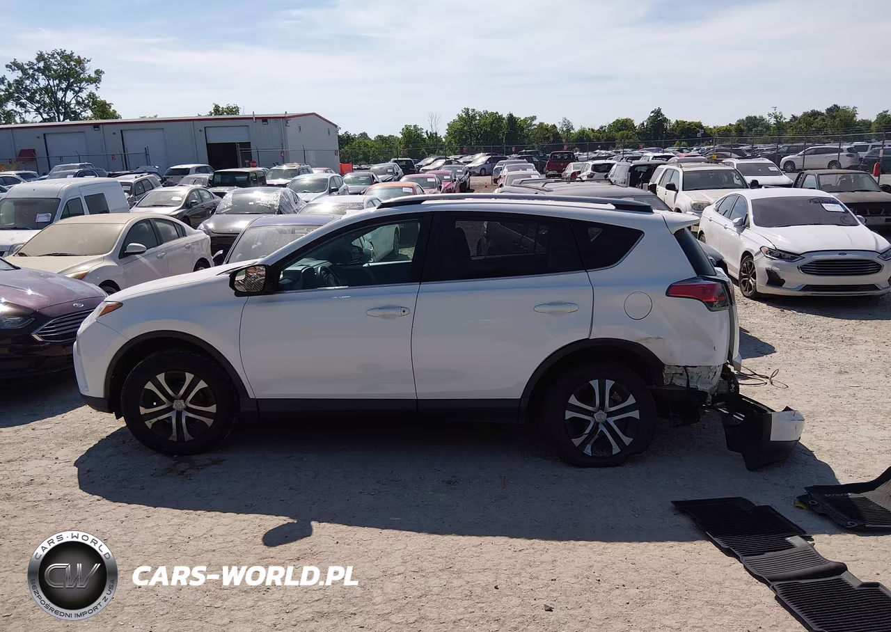 2018 Toyota Rav4 Le VIN:2T3ZFREVXJW477207 - 15