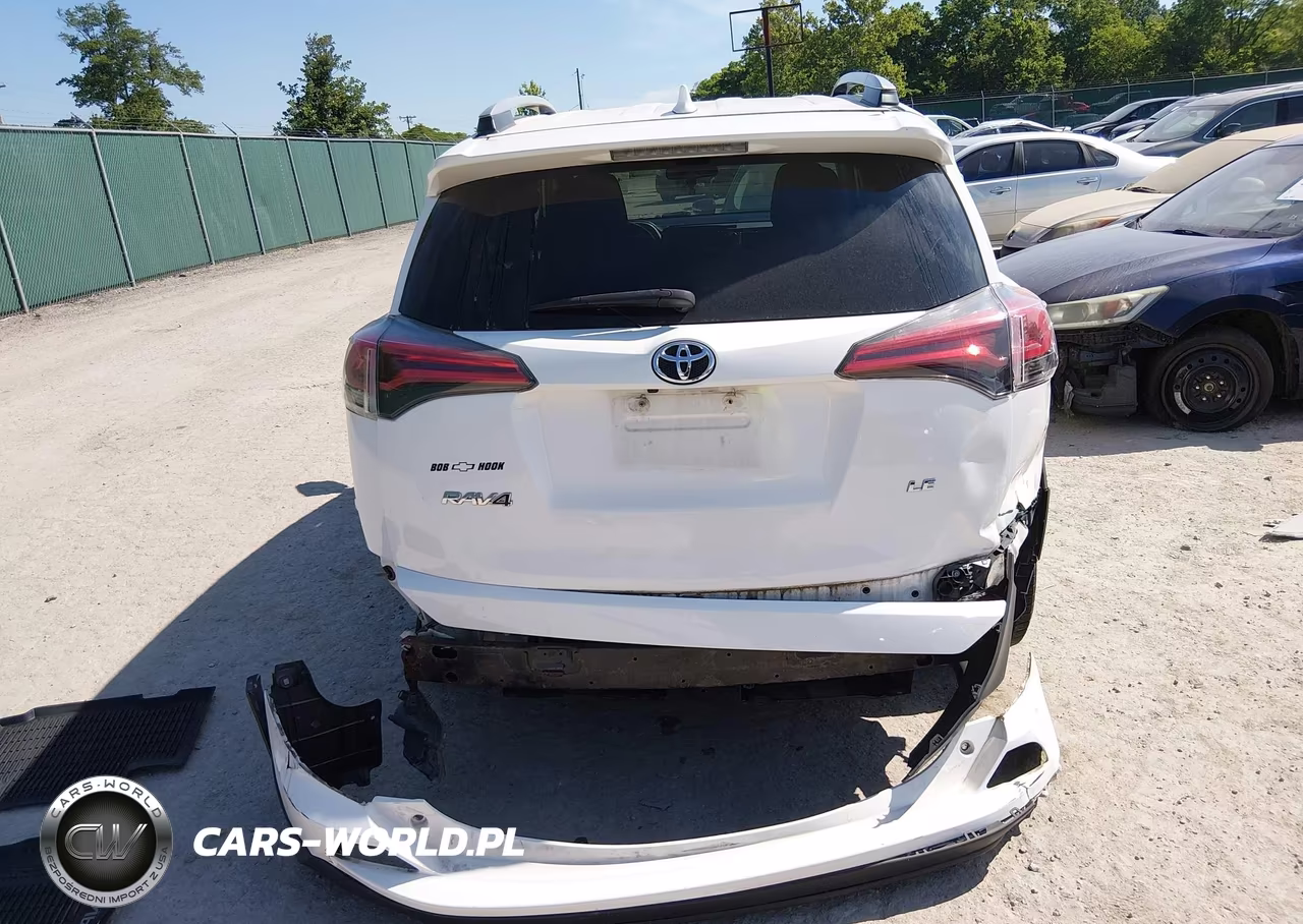 2018 Toyota Rav4 Le VIN:2T3ZFREVXJW477207 - 17