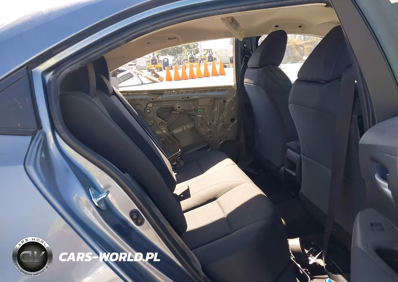 2021 Toyota Corolla Le VIN:JTDEPMAE8MJ188561 - 8