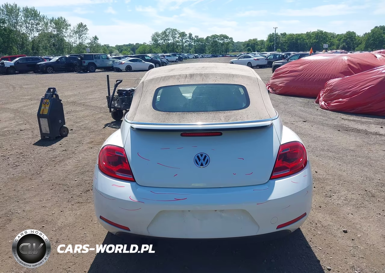 2014 Volkswagen Beetle 1.8T VIN:3VW517AT8EM823278 - 17