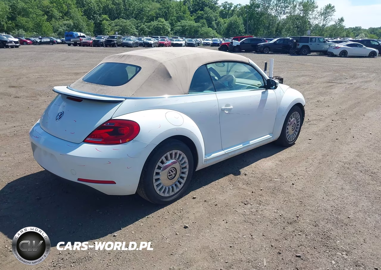 2014 Volkswagen Beetle 1.8T VIN:3VW517AT8EM823278 - 4