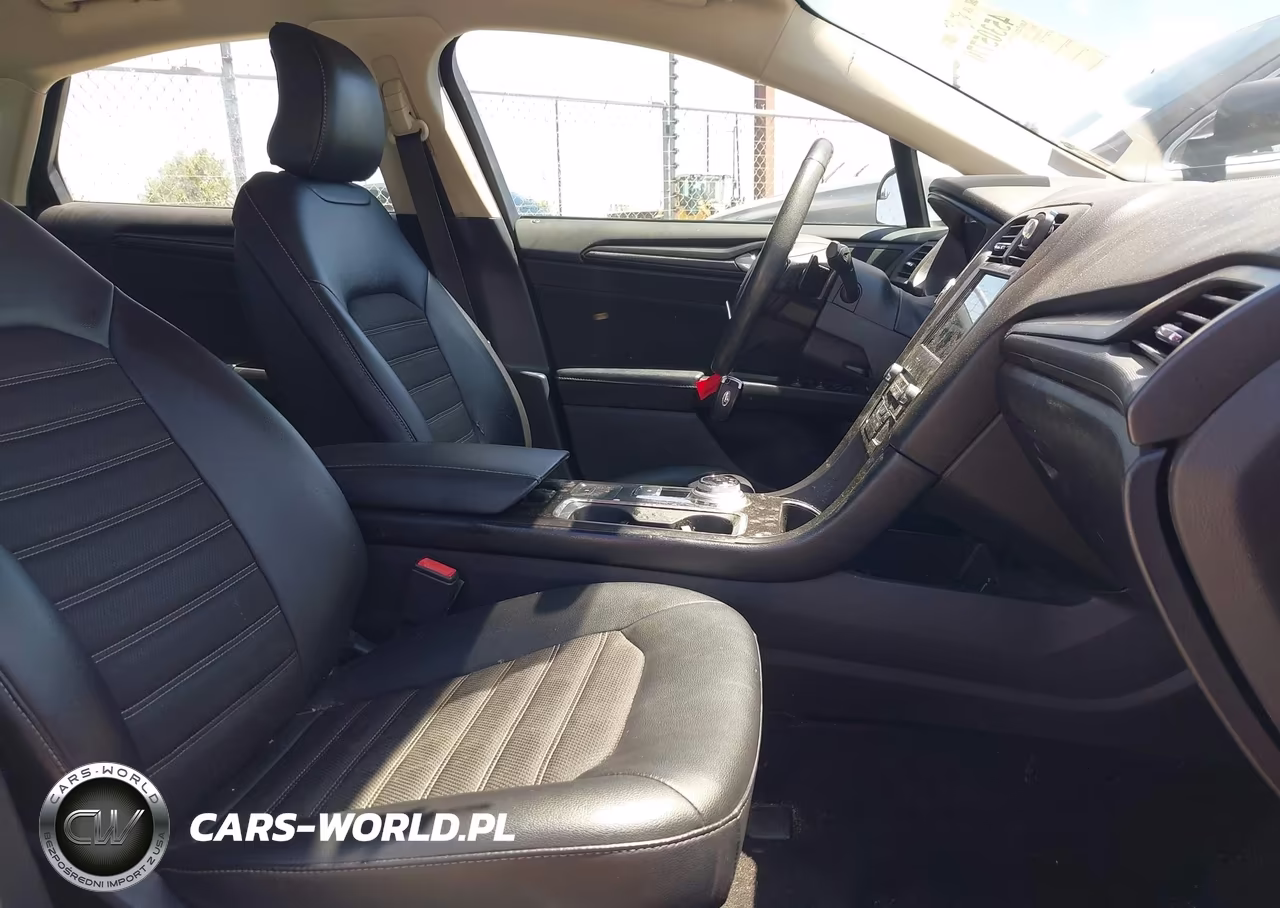 2018 Ford Fusion Se VIN:3FA6P0HD7JR145380 - 5