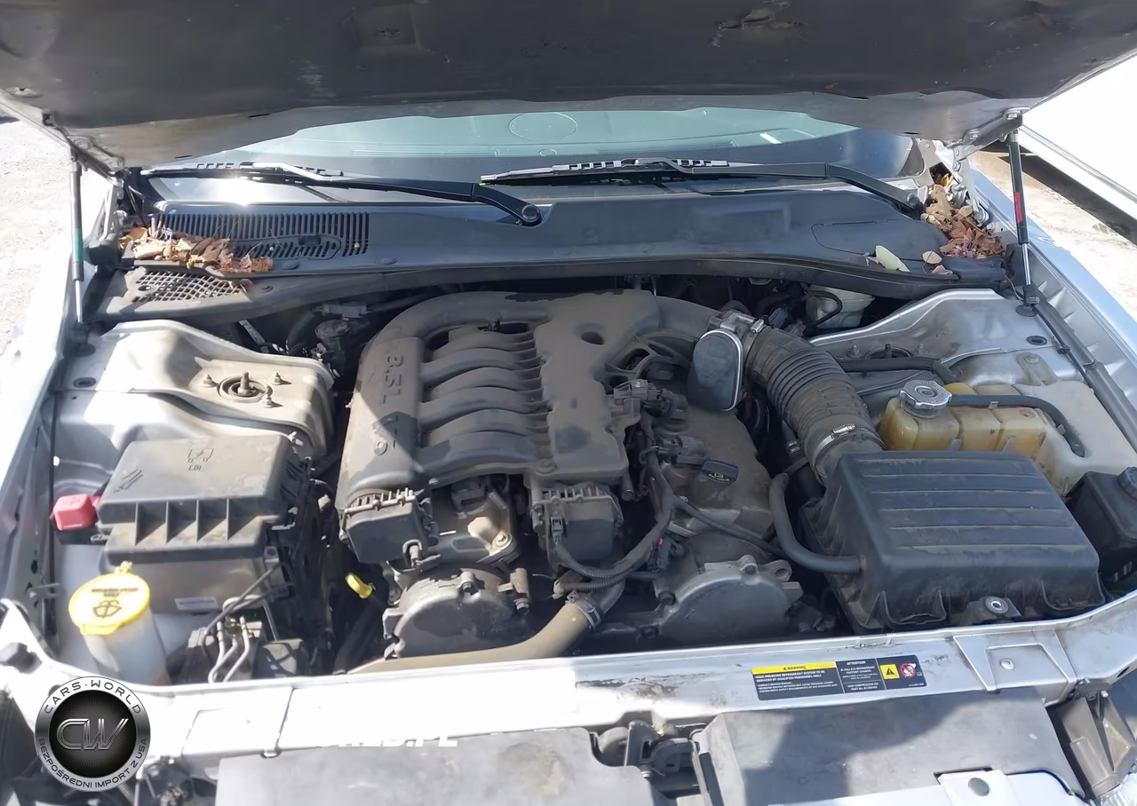2005 Chrysler 300 Touring VIN:2C3AA53G55H597631 - 10