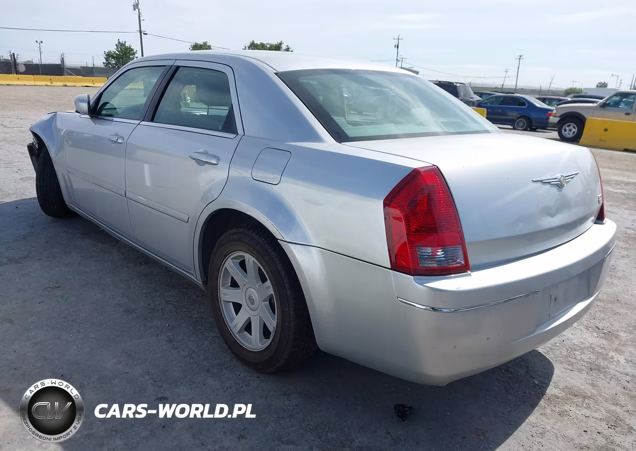 2005 Chrysler 300 Touring VIN:2C3AA53G55H597631 - 3