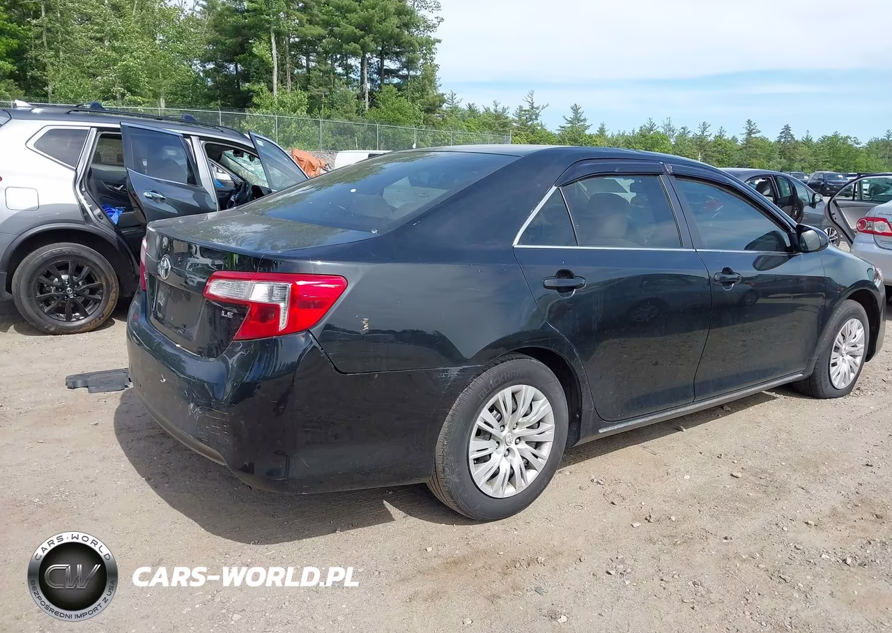 2013 Toyota Camry Le VIN:4T4BF1FK7DR327758 - 4