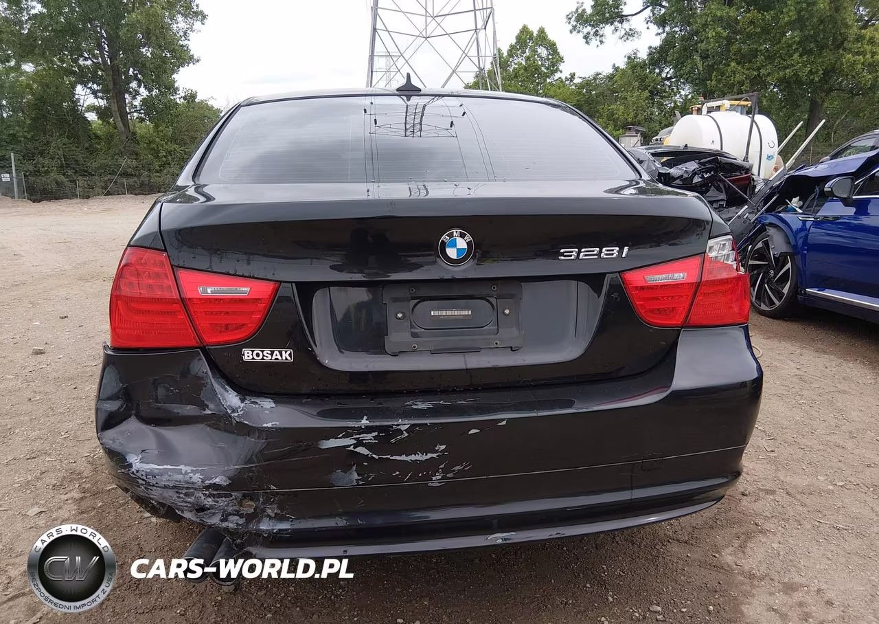 2011 BMW 328I xDrive VIN:WBAPK7C5XBF083362 - 17
