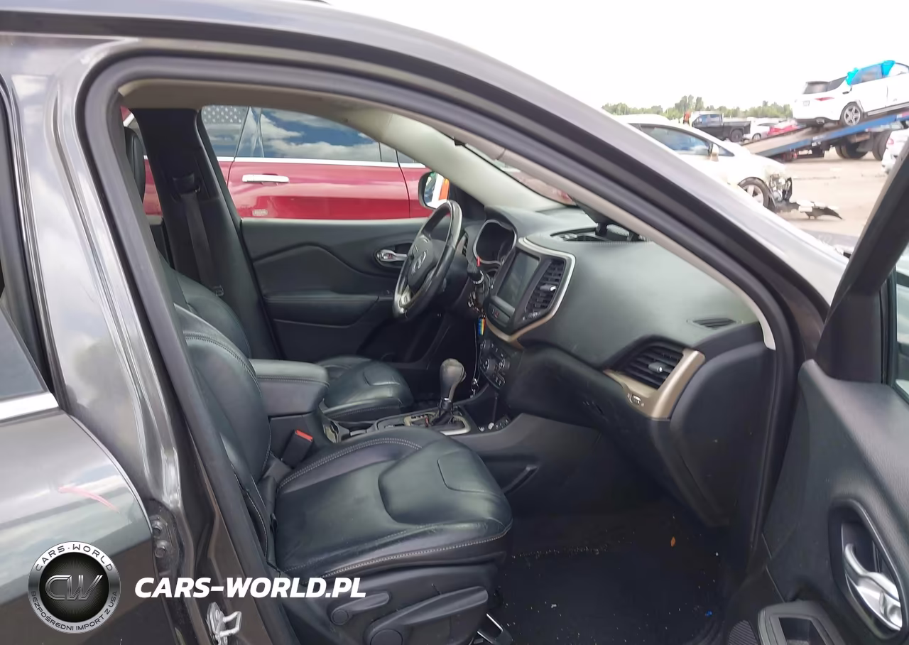 2015 Jeep Cherokee Limited VIN:1C4PJLDB8FW701240 - 5