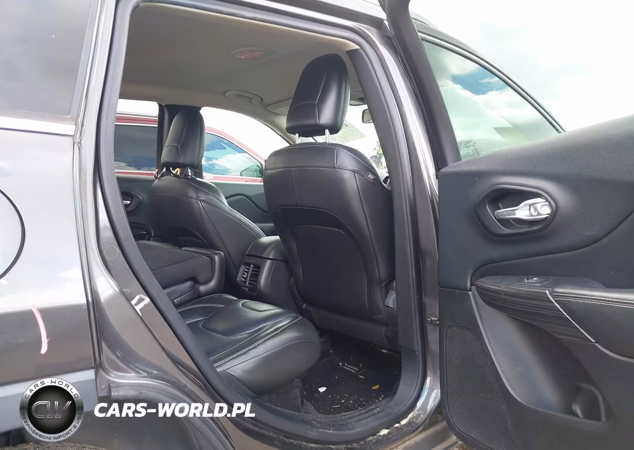 2015 Jeep Cherokee Limited VIN:1C4PJLDB8FW701240 - 8