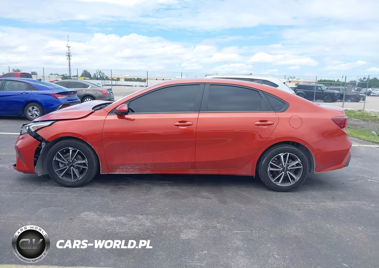 2022 Kia Forte Lxs VIN:3KPF24AD8NE429513 - 15