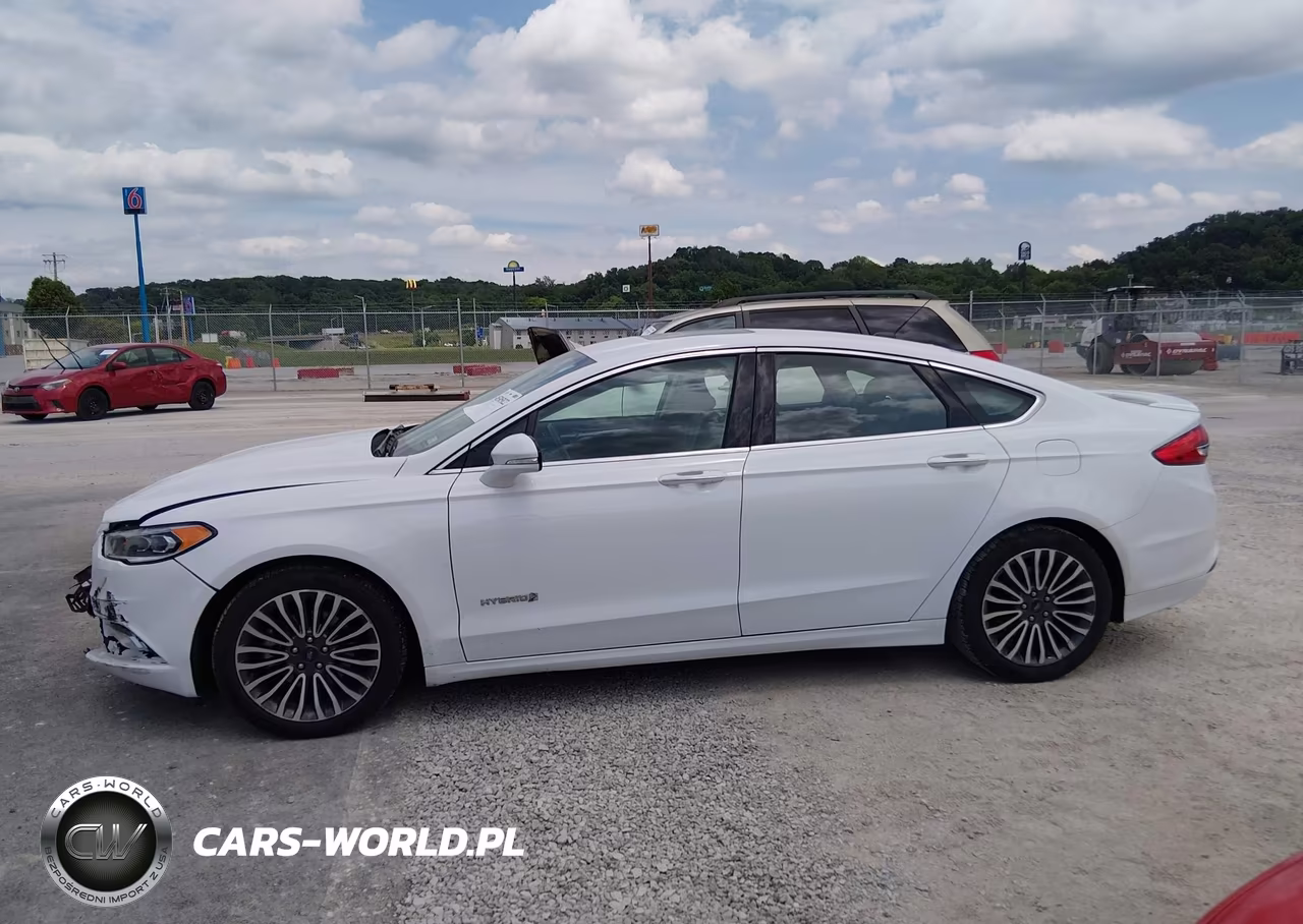 2017 Ford Fusion Hybrid Titanium VIN:3FA6P0RU9HR286136 - 14
