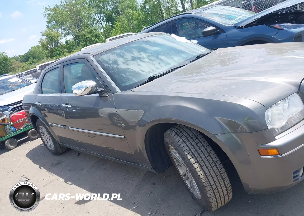 2010 Chrysler 300 Touring-Signature Series-Executive Series VIN:2C3CA5CV3AH182650 - 13