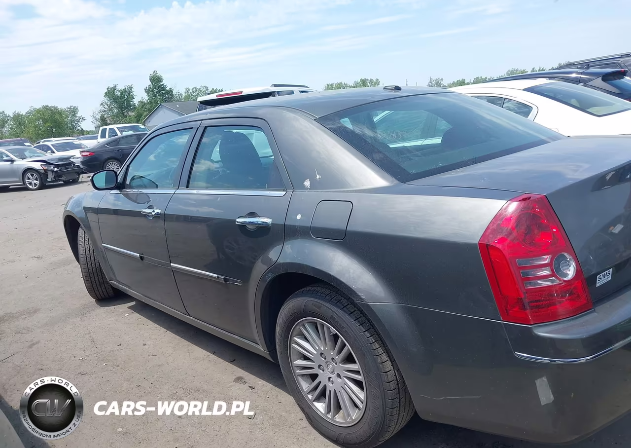 2010 Chrysler 300 Touring-Signature Series-Executive Series VIN:2C3CA5CV3AH182650 - 14