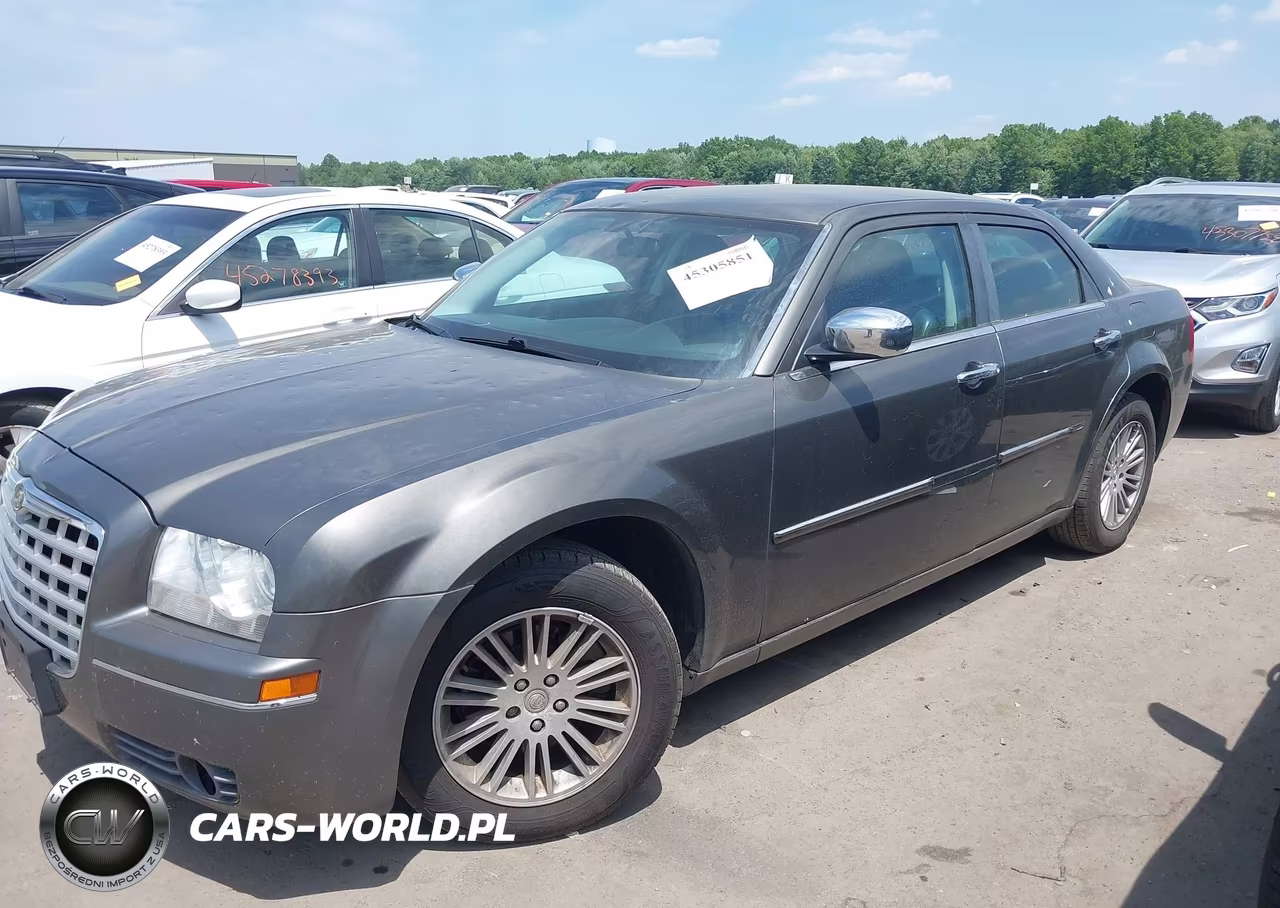 2010 Chrysler 300 Touring-Signature Series-Executive Series VIN:2C3CA5CV3AH182650 - 2