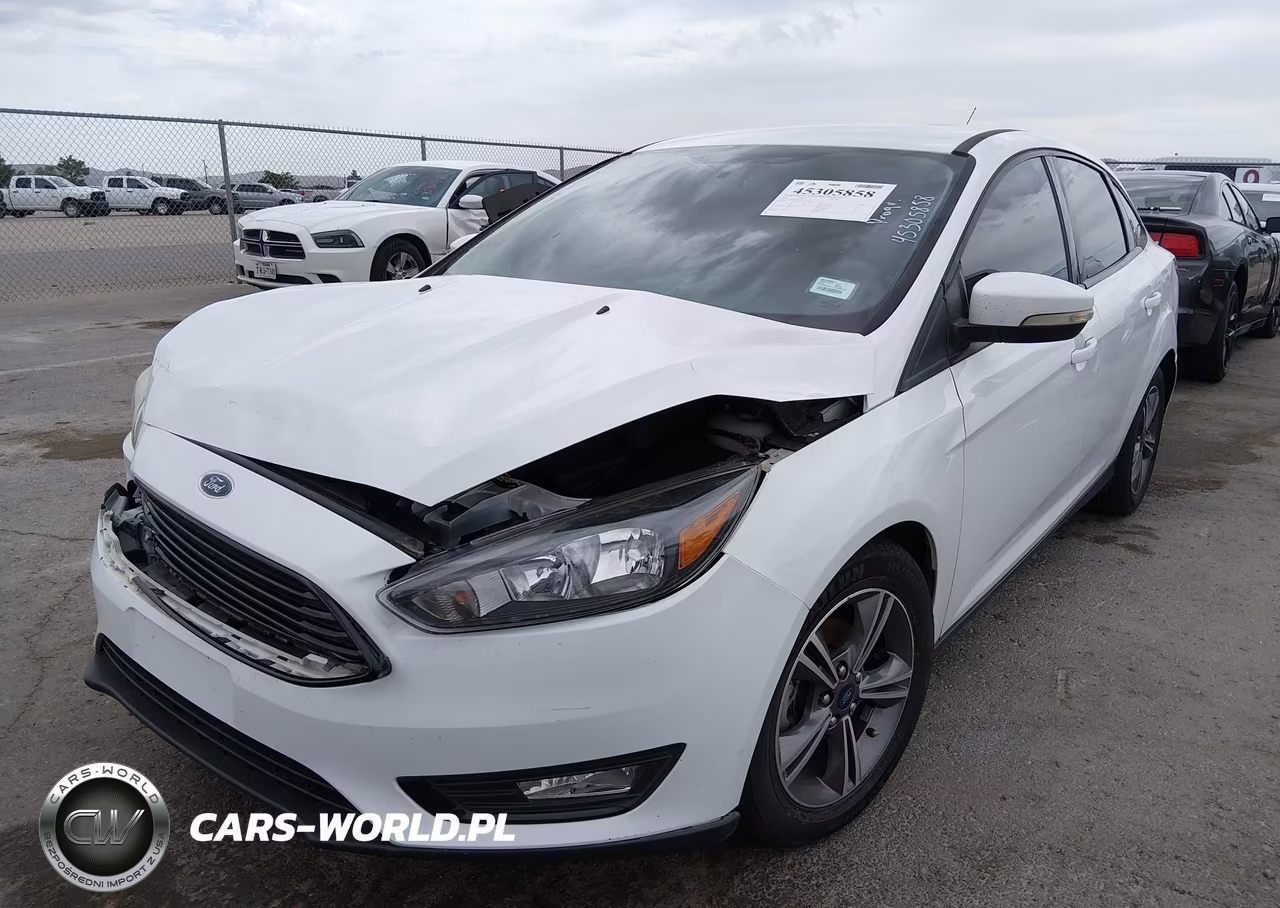 2018 Ford Focus Se VIN:1FADP3FEXJL312544 - 2