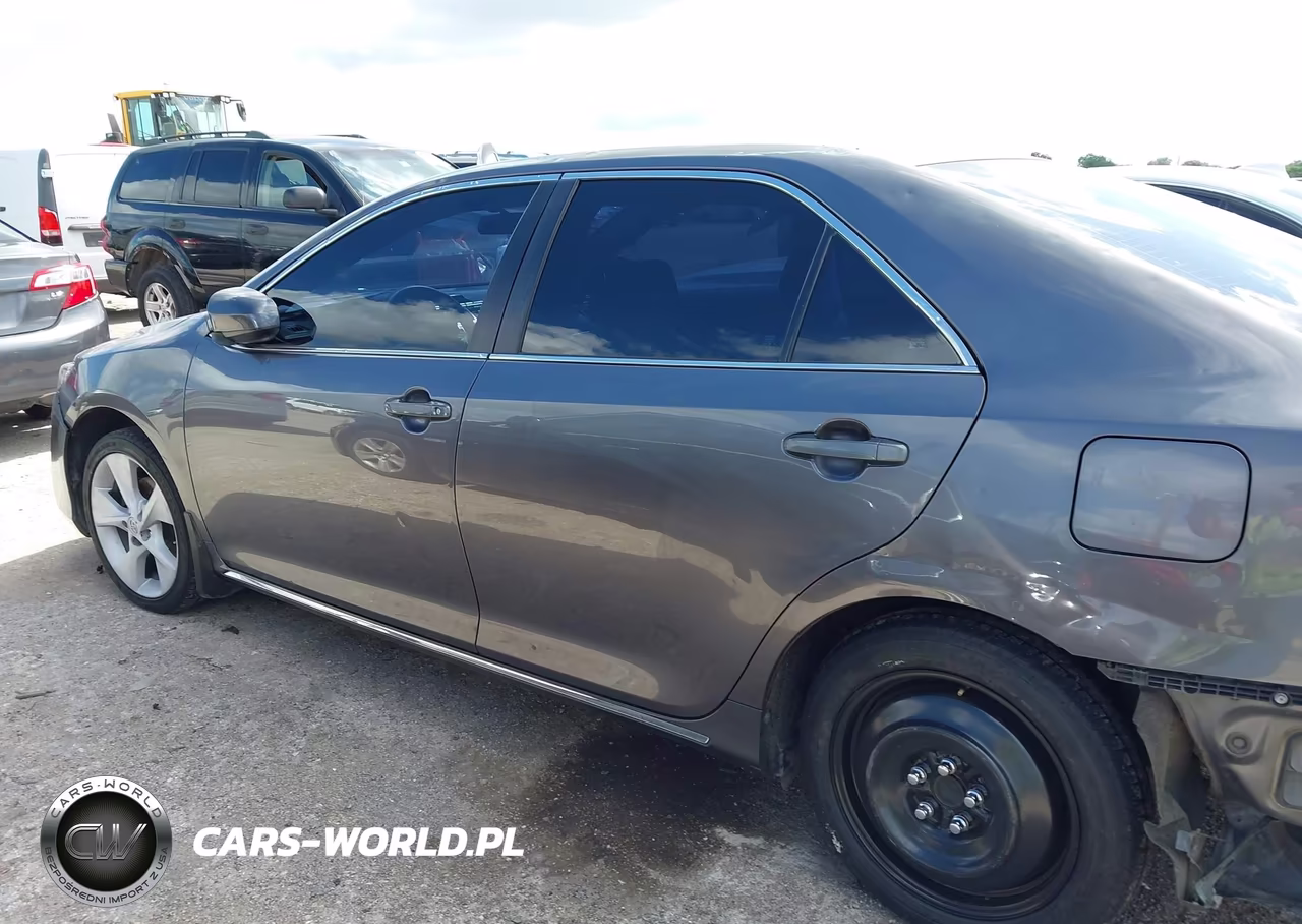 2014 Toyota Camry Le VIN:4T1BF1FK8EU408943 - 13