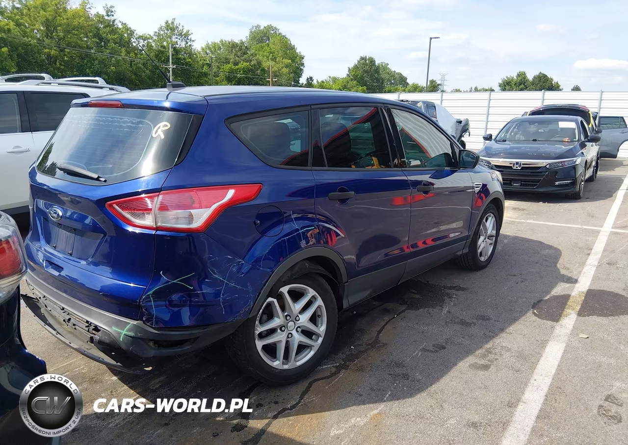 2015 Ford Escape S VIN:1FMCU0F75FUA62982 - 4