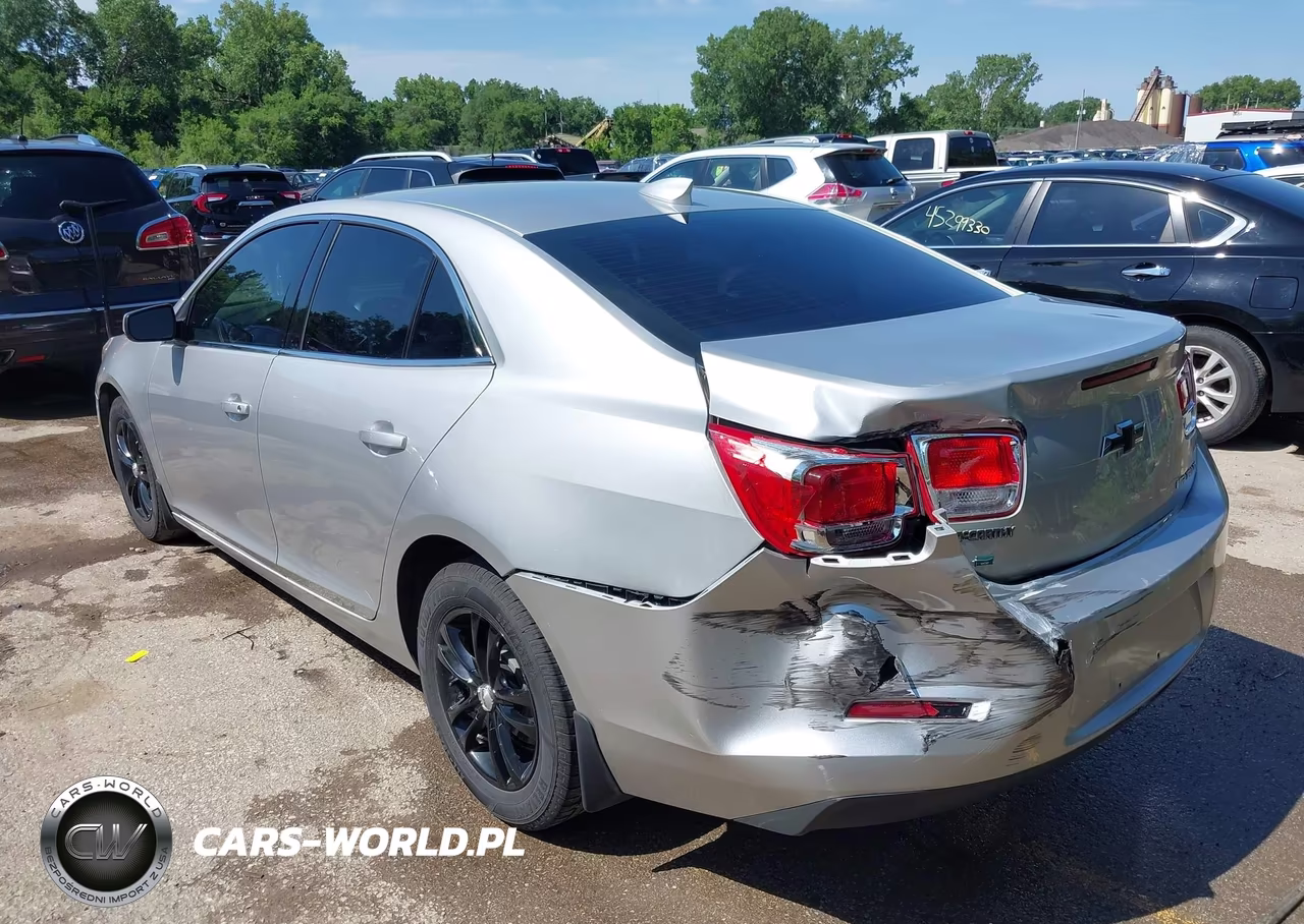 2015 Chevrolet Malibu 1Lt VIN:1G11C5SL9FF213768 - 3