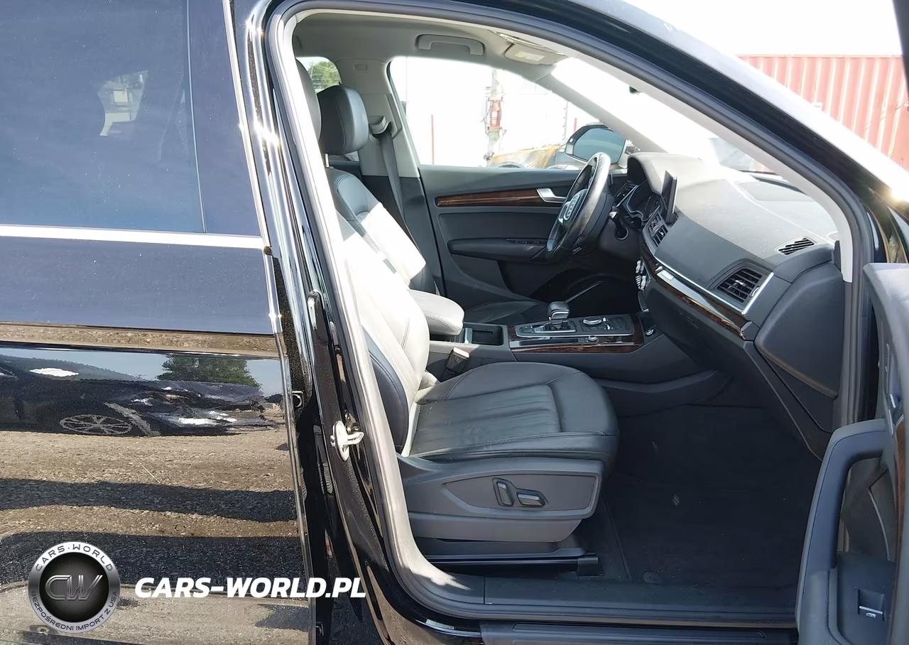 2020 Audi Q5 Premium 45 Tfsi Quattro S Tronic VIN:WA1ANAFY5L2057290 - 5