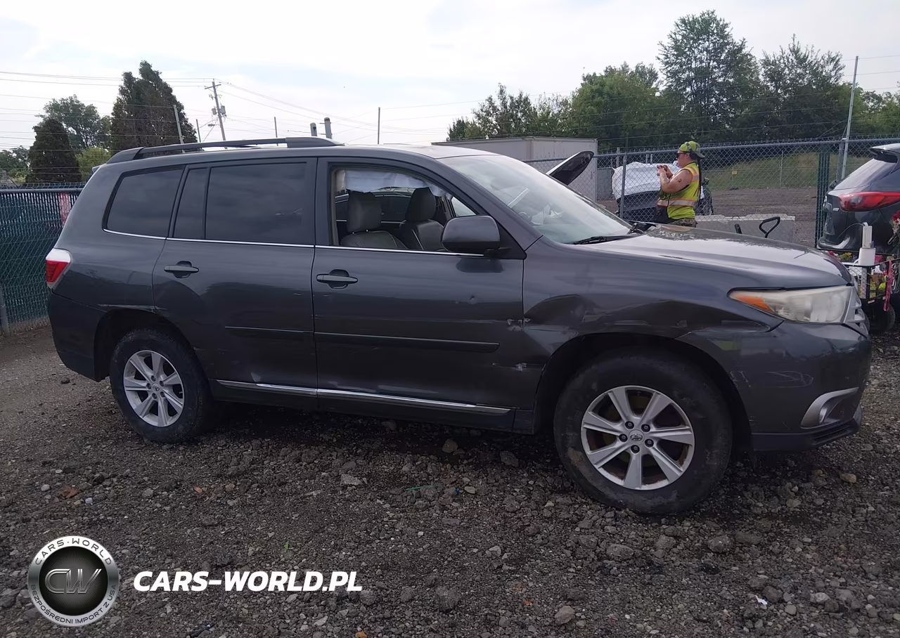 2013 Toyota Highlander Se V6 VIN:5TDBK3EH8DS186389 - 13