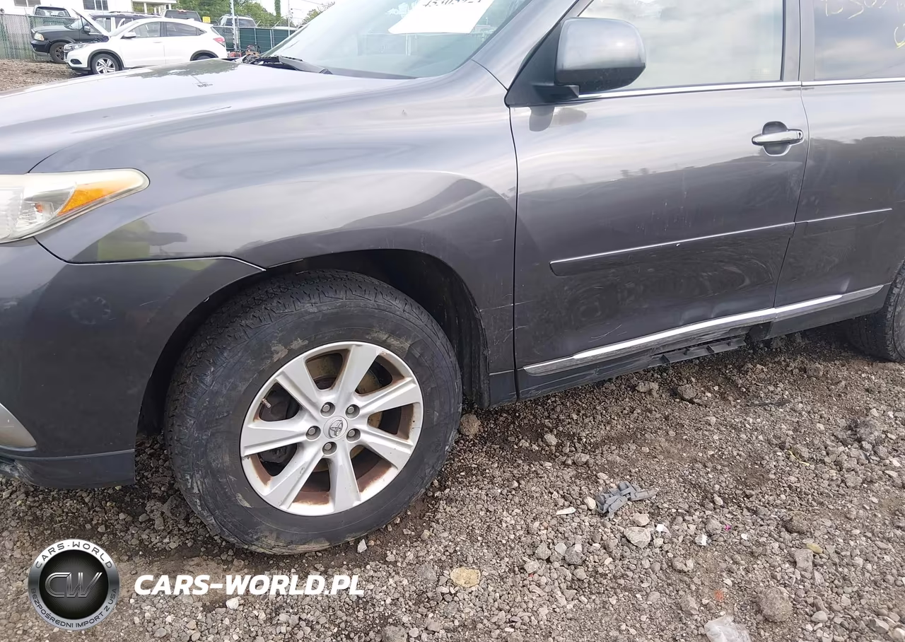 2013 Toyota Highlander Se V6 VIN:5TDBK3EH8DS186389 - 6