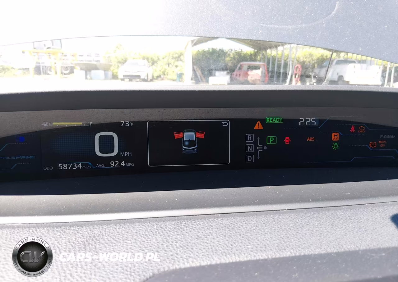 2018 Toyota Prius Prime Plus VIN:JTDKARFP0J3103255 - 7
