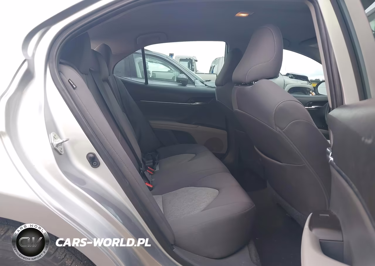 2021 Toyota Camry Le VIN:4T1C11AK0MU564970 - 8