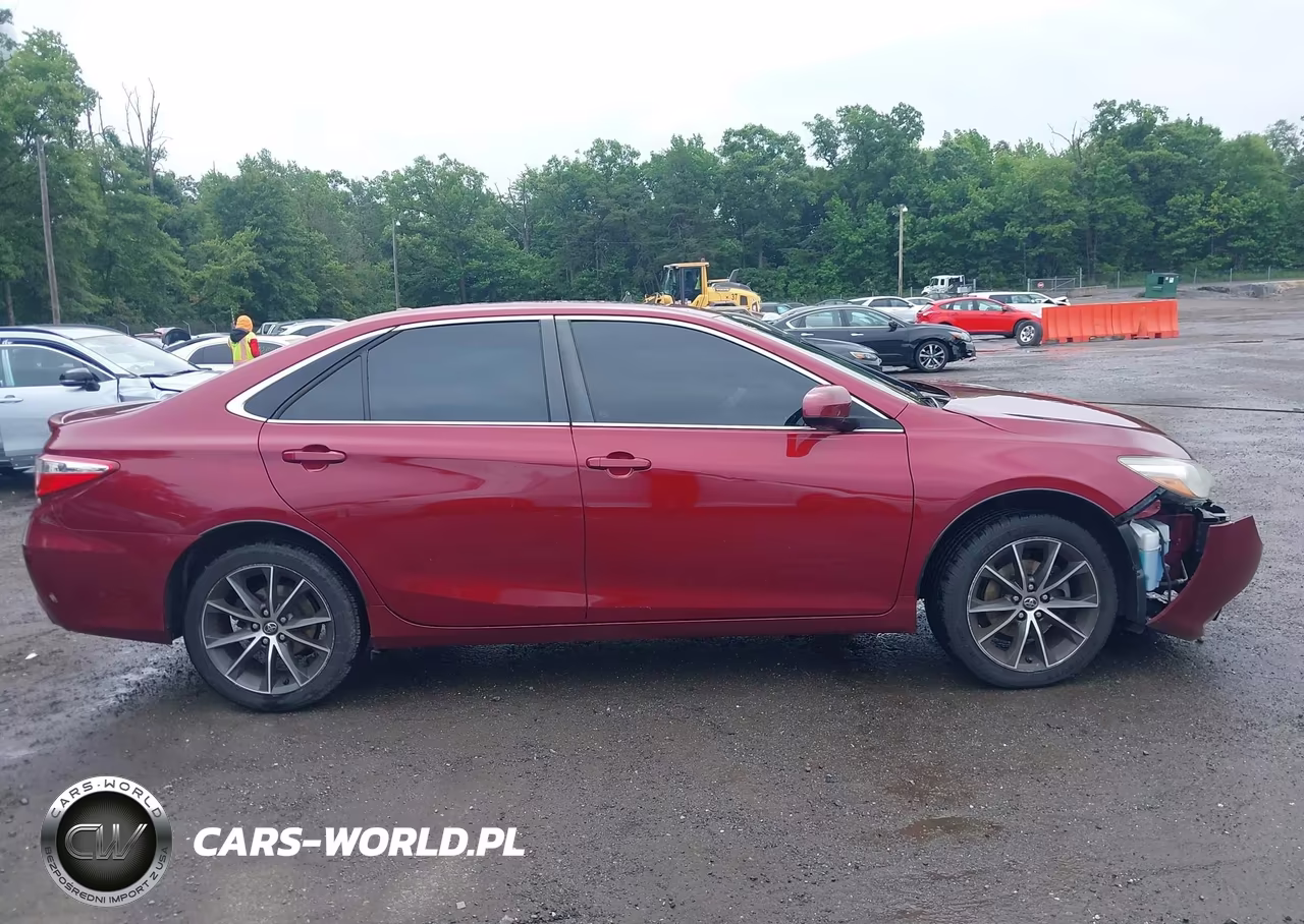 2017 Toyota Camry Xse VIN:4T1BF1FK7HU634587 - 14