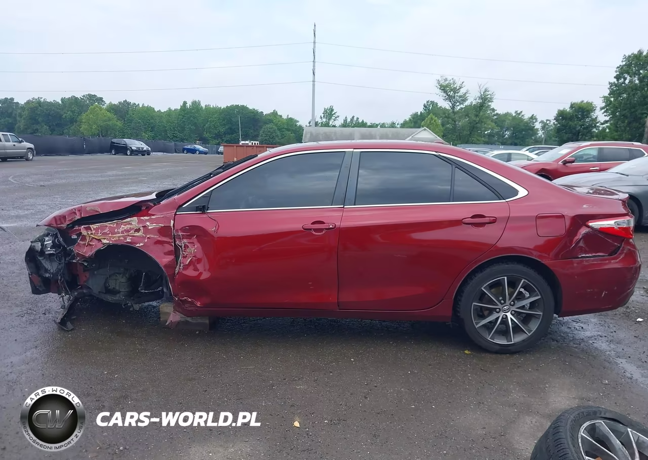 2017 Toyota Camry Xse VIN:4T1BF1FK7HU634587 - 15