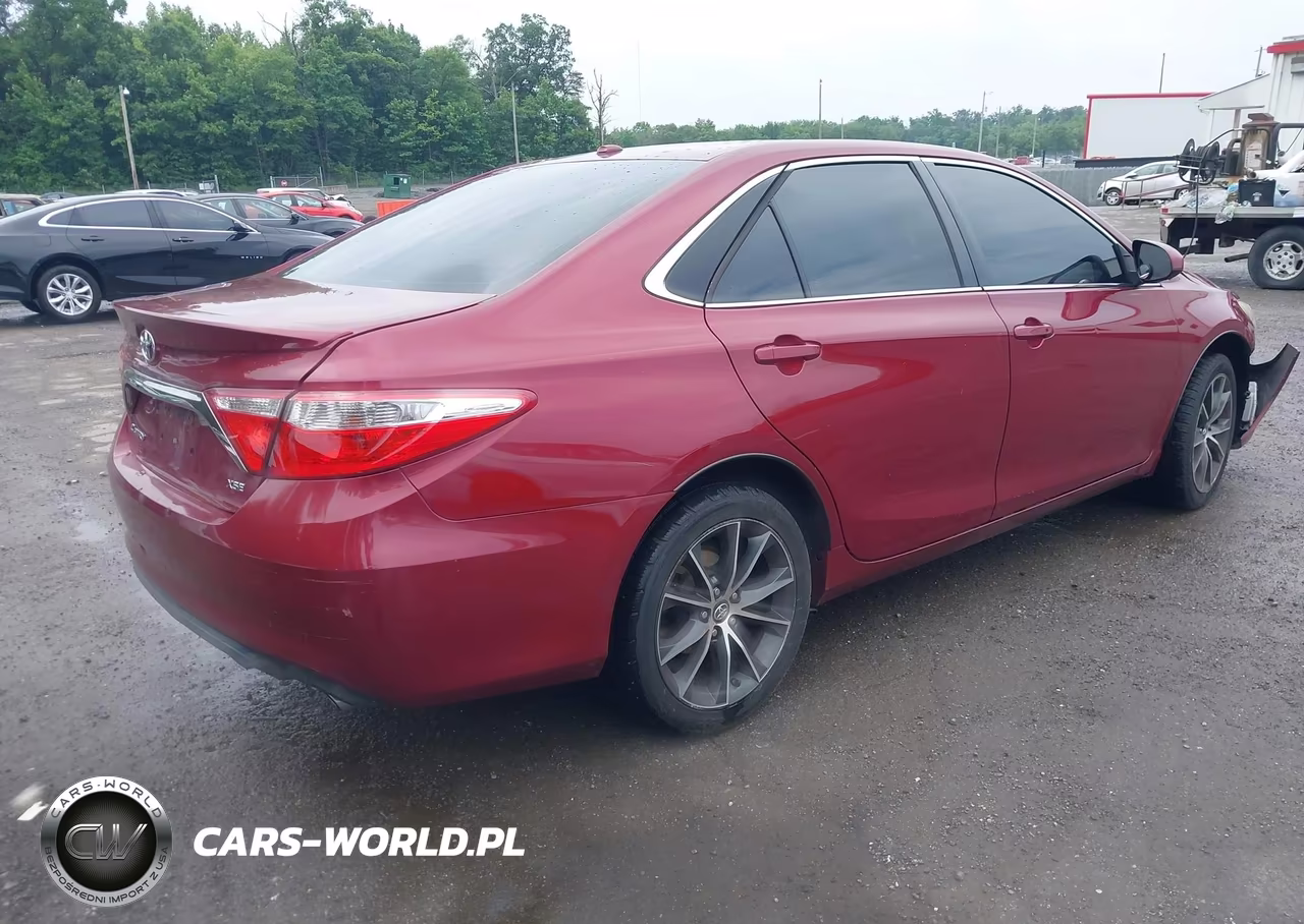 2017 Toyota Camry Xse VIN:4T1BF1FK7HU634587 - 4