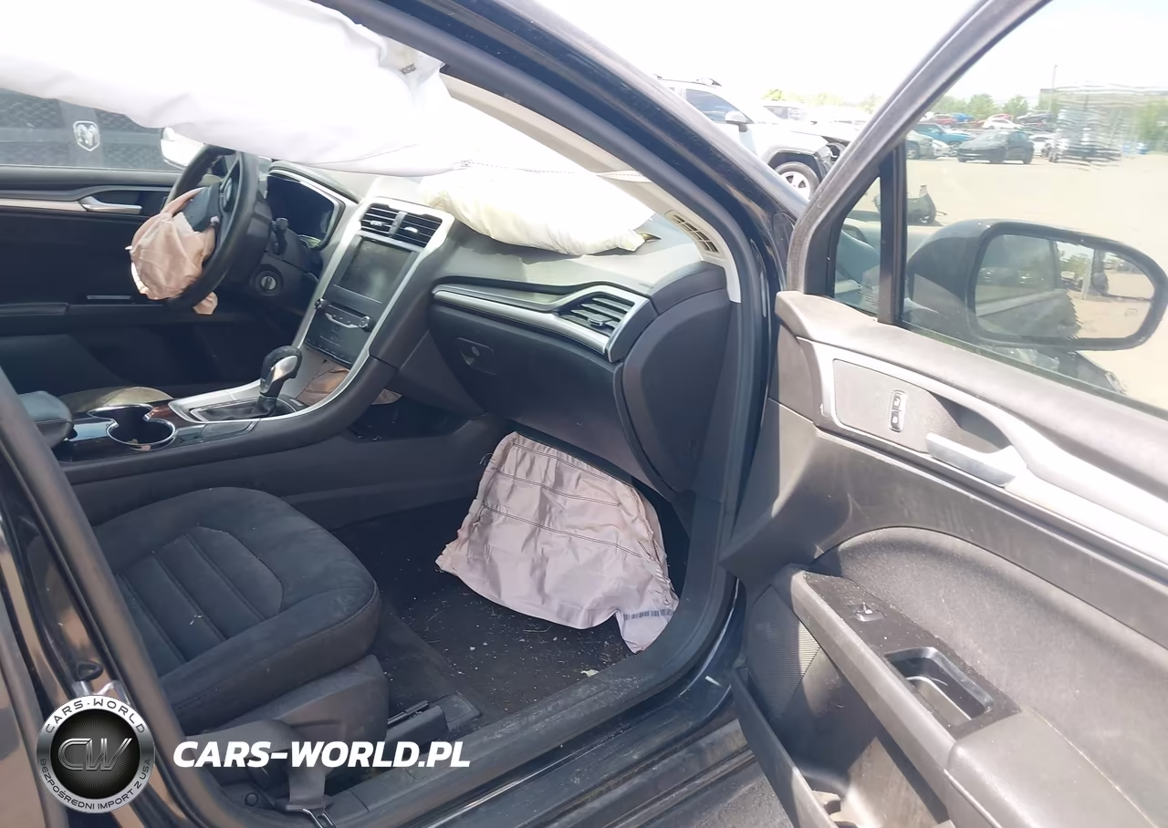 2015 Ford Fusion Hybrid Se VIN:3FA6P0LU9FR149378 - 5