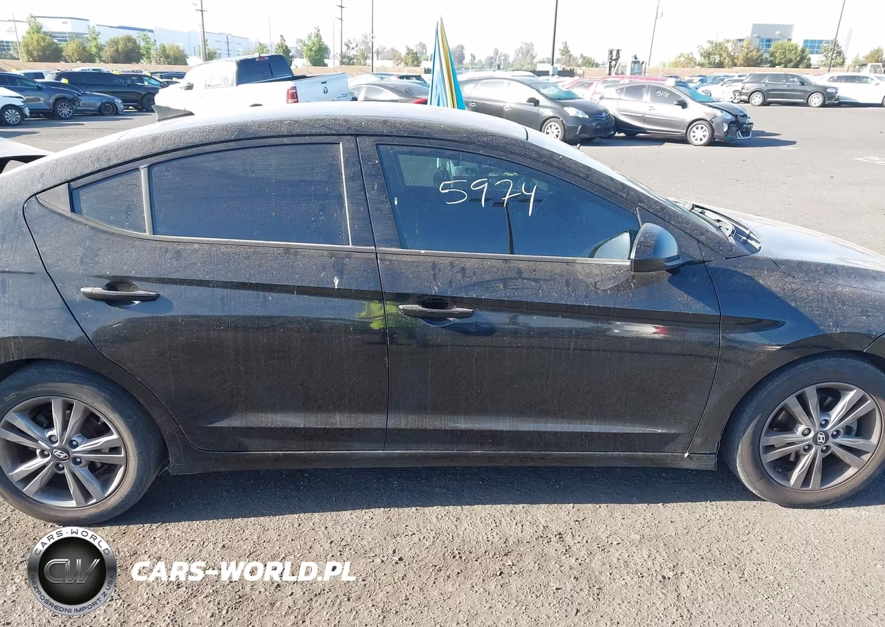 2018 Hyundai Elantra Sel VIN:5NPD84LFXJH214595 - 13