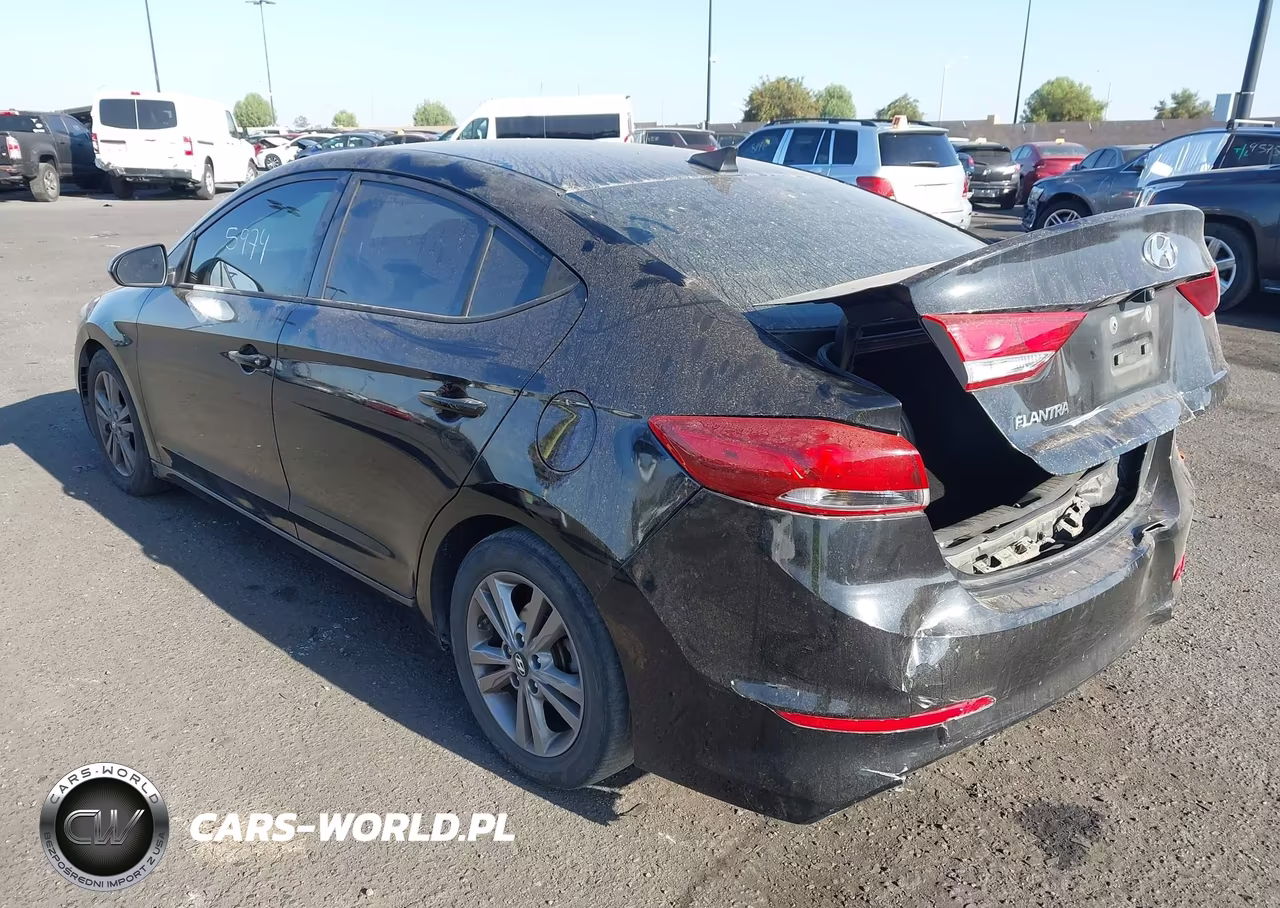 2018 Hyundai Elantra Sel VIN:5NPD84LFXJH214595 - 3