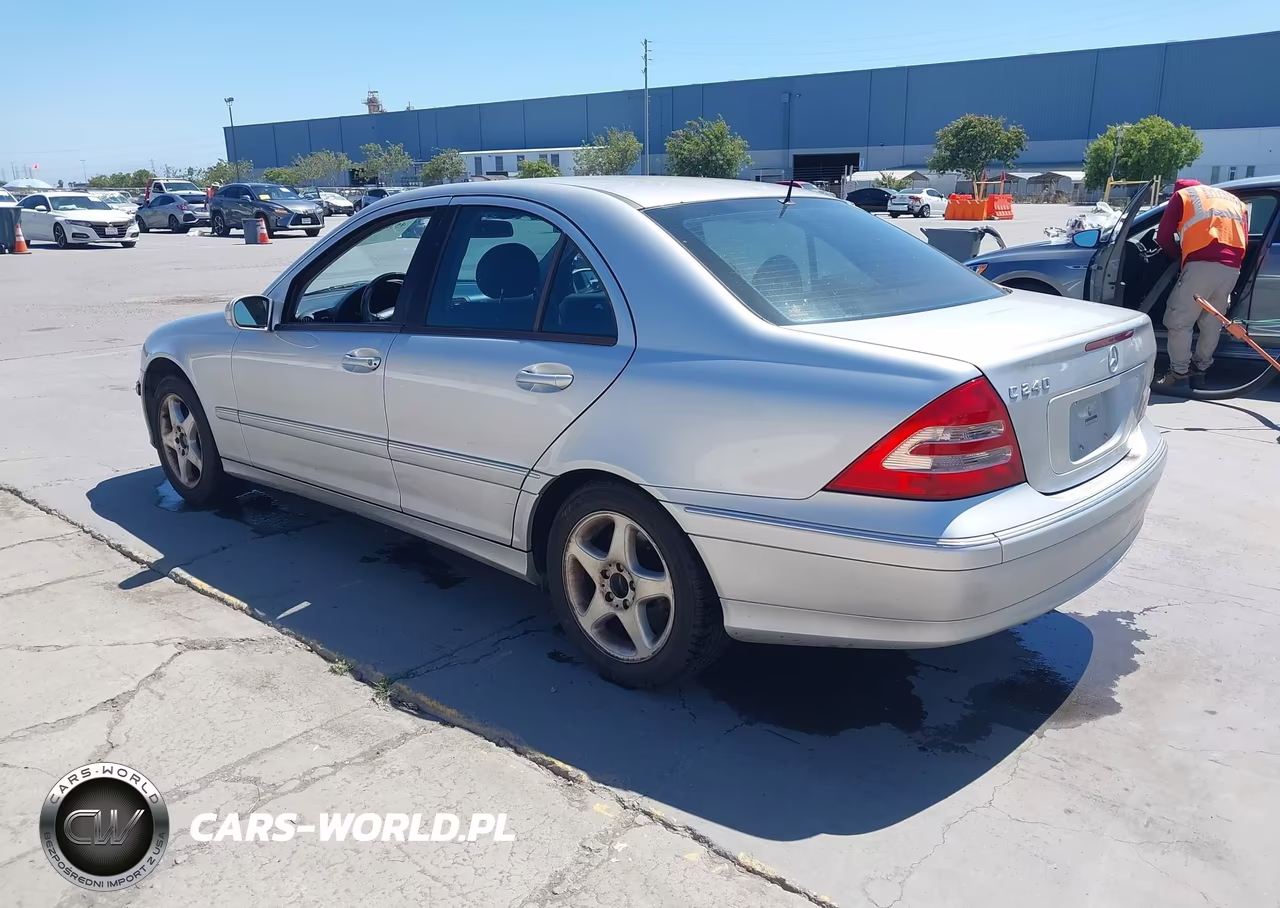 2002 Mercedes-Benz C 240 VIN:WDBRF61J02F185505 - 3